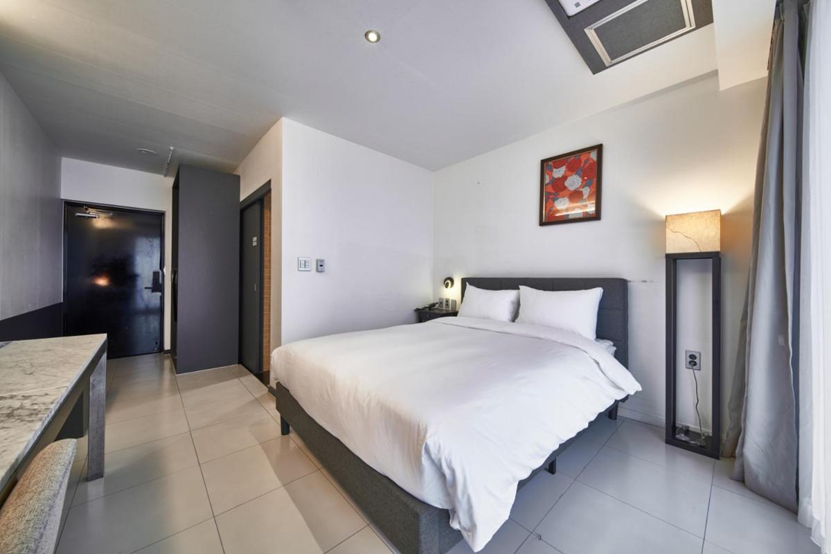 Yerye-dong Lareem Boutique Hotel מראה חיצוני תמונה