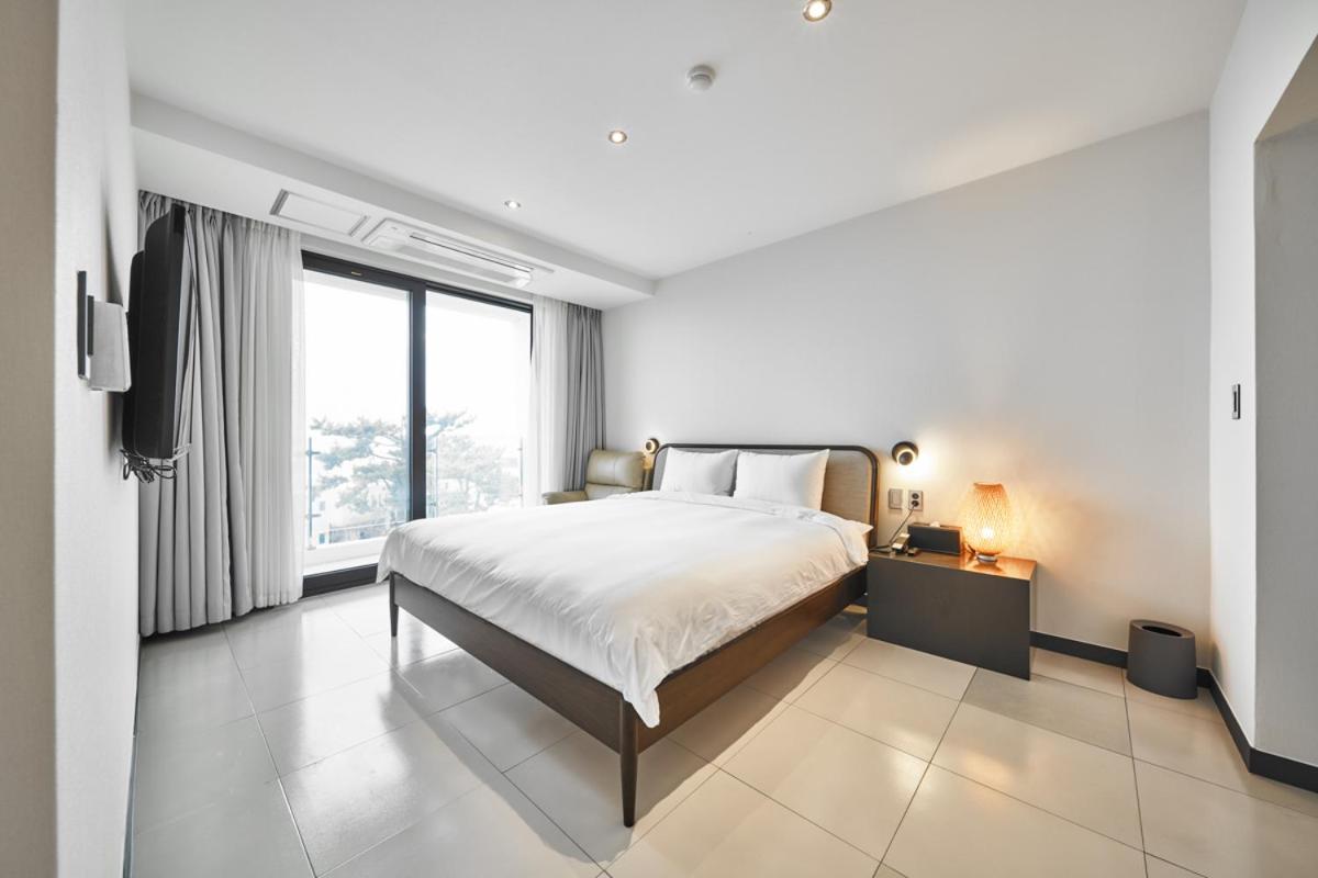 Yerye-dong Lareem Boutique Hotel מראה חיצוני תמונה