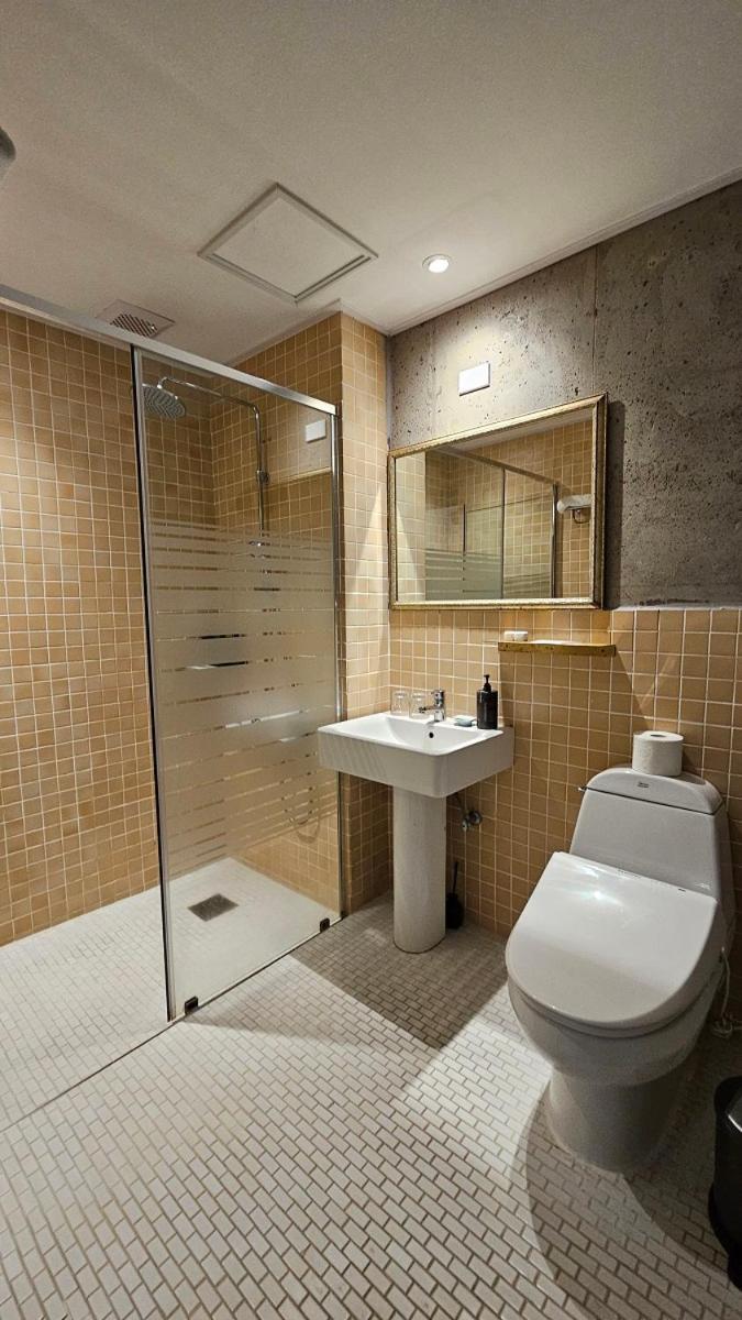 Yerye-dong Lareem Boutique Hotel מראה חיצוני תמונה